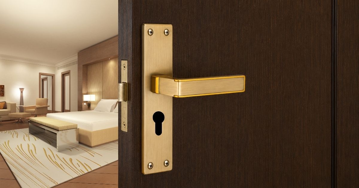 Drawing Room Door Handle with Lock That Looks Good and Locks Properly