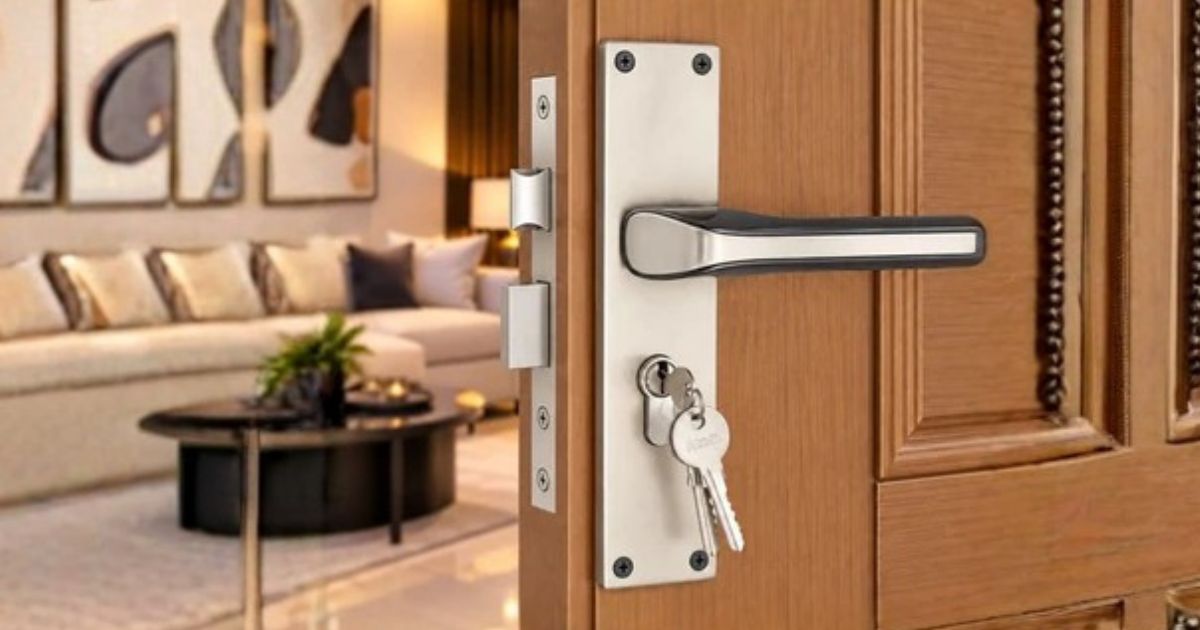 Smart Door Lock in India, How It Works and Who Should Buy One