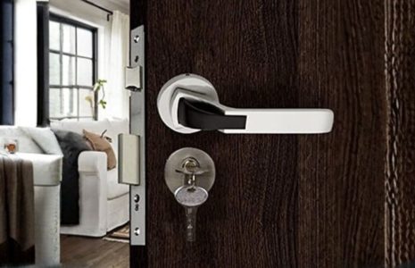 How a Genuine Locks Manufacturer Should Support Dealers and Distributors