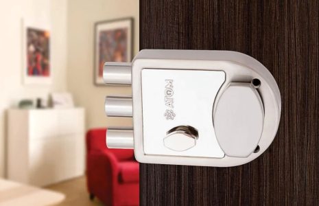 Main Double Door Locks, Building a Locking System That Holds Both Leaves